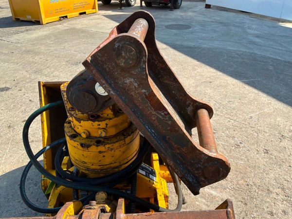 Richter / Muller Clam shell grab bucket.....sk60.. 393379229