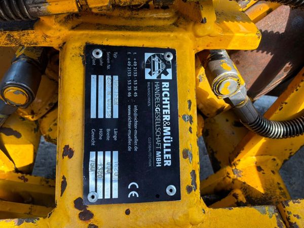 Richter / Muller Clam shell grab bucket.....sk60.. 393379324