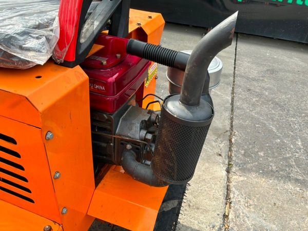 New / unused MPL 904 compact wheeled loader..235d. 393499644