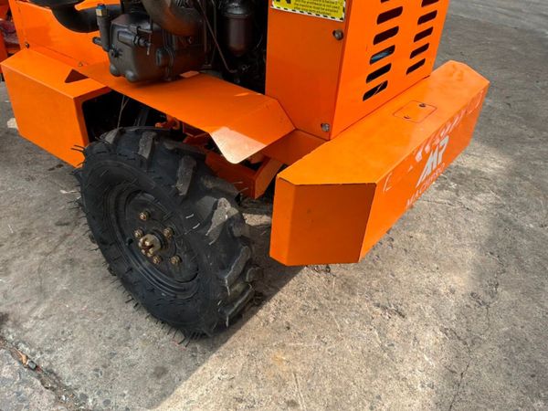 New / unused MPL 904 compact wheeled loader..235d. 393499660
