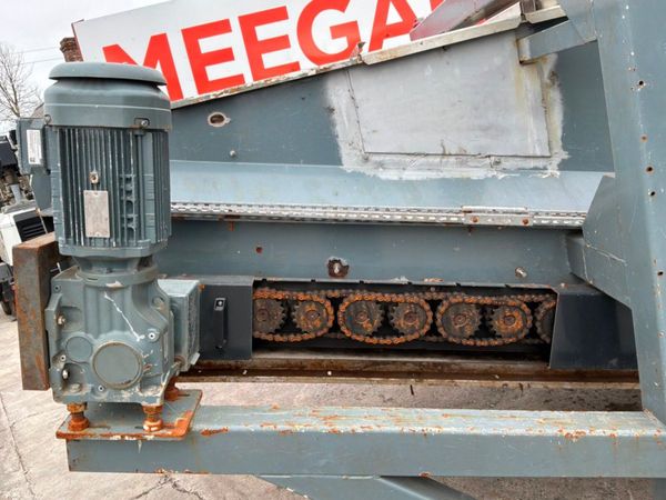 Starscreen screener box /  separator conveyor....1 393425397