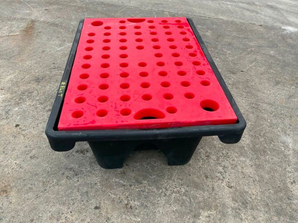 New / unused spill containment bund trays......... 393559207