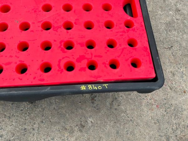 New / unused spill containment bund trays......... 393559213