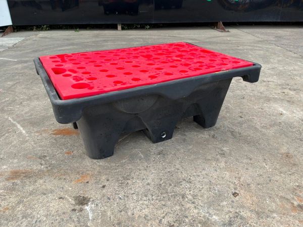 New / unused spill containment bund trays......... 393559219
