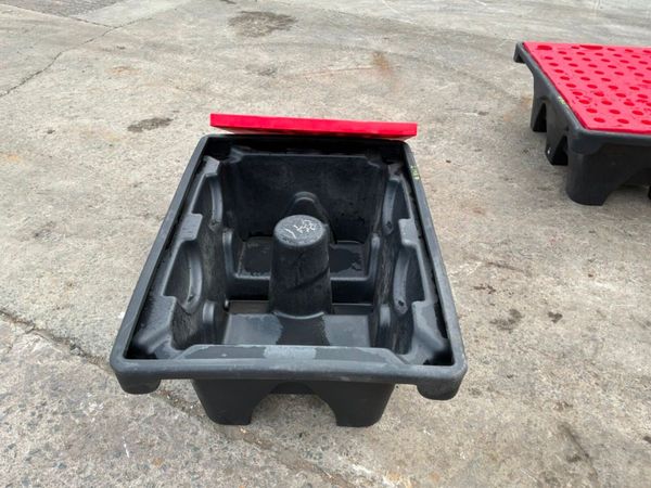 New / unused spill containment bund trays......... 393559226