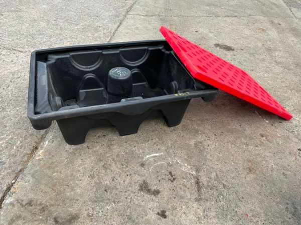 New / unused spill containment bund trays......... 393559229
