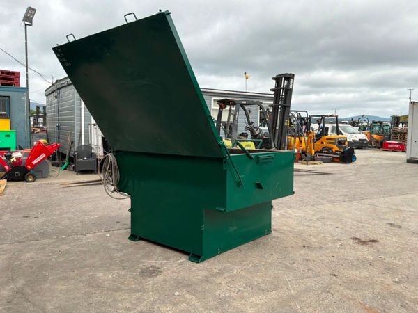 KM international Demountable asphalt hot box.....7 393577845