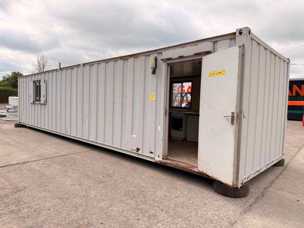 40ft x 10ft Site Office / Canteen welfare Unit   N 393577806