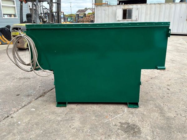 KM international Demountable asphalt hot box.....7 393577834