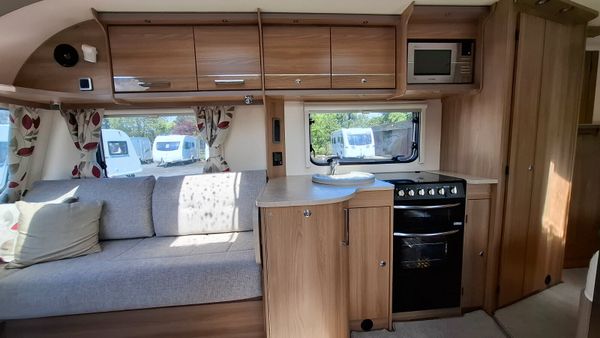 Bailey Pegasus Verona Fixed Bed Caravan 4 Berth 393581208