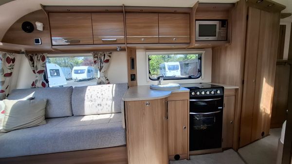 Bailey Pegasus Verona Fixed Bed Caravan 4 Berth 393581209