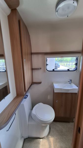 Bailey Pegasus Verona Fixed Bed Caravan 4 Berth 393581213