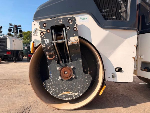 2015 BOMAG BW135 AD-5 ROLLER ....4 TON 393670561