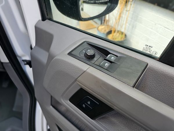 VW CRAFTER 140 BHP MWB // MOBILE WORKSHOP 393623876