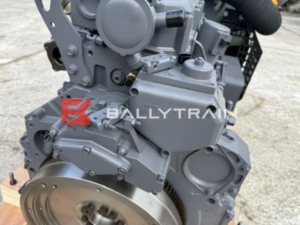 Deutz TCD 2012 L04 2V Engine (New) 393748384