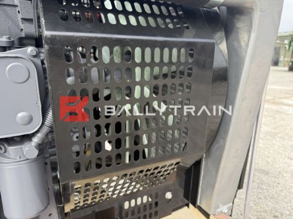 Deutz TCD 2012 L04 2V Engine (New) 393748412