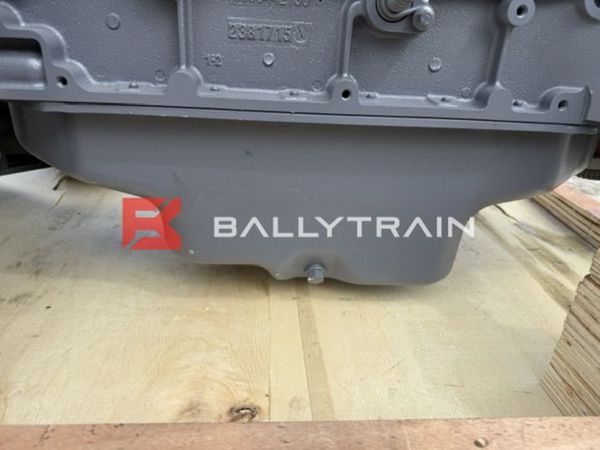 Deutz TCD 2013 L04 2V Engine (New) 393767125
