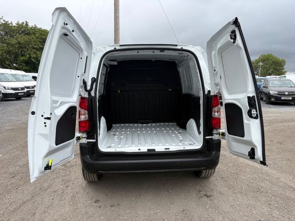 Citroen Berlingo 6 speed 393843044
