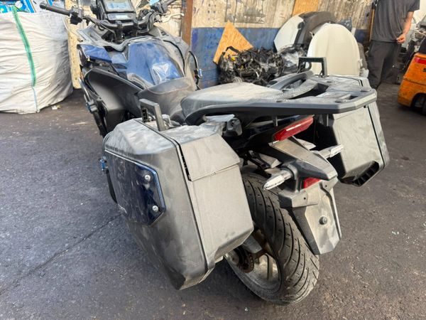 26 HONDA MOTORCYCLE  NT1100DE DCT FOR PARTS! 393845230