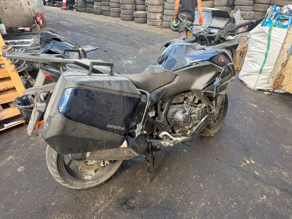 26 HONDA MOTORCYCLE  NT1100DE DCT FOR PARTS! 393845234