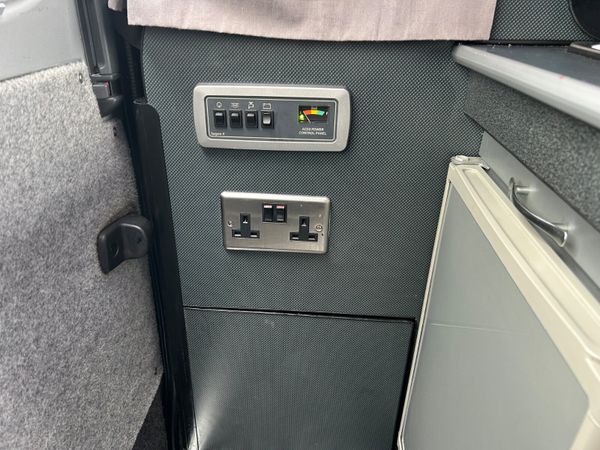 Campervan Toyota Hiace 2007 D4d 393892050