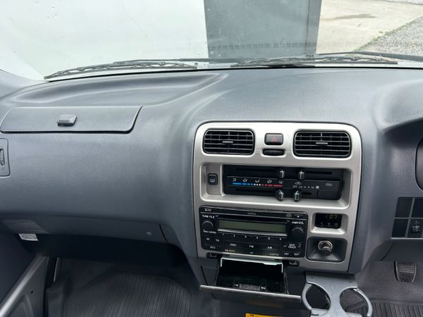 Campervan Toyota Hiace 2007 D4d 393892081