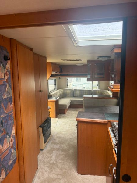 ✨HOBBY 5-6 BERTH✨ 393896058