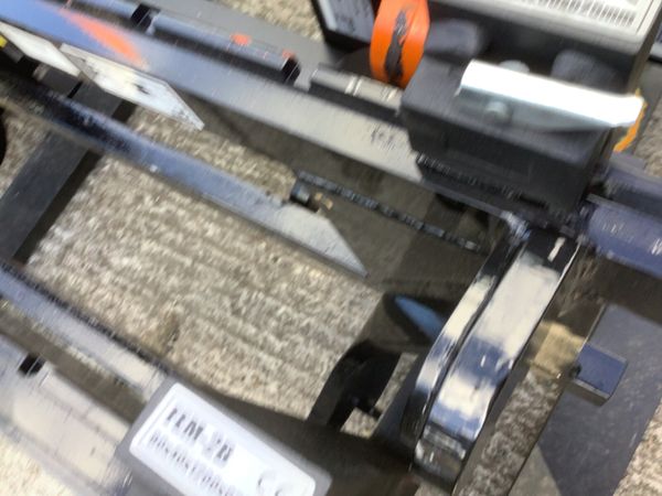 Pallet forks with euro brackets 393819771