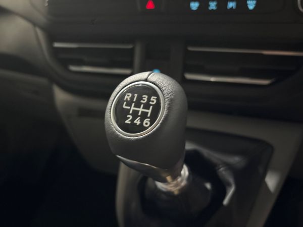 2024 Ford Transit Custom Limited LWB 393824720