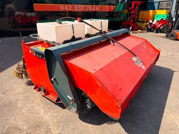 SUTON TRACTOR AGRI ROAD SWEEPER ....1913T 393837425