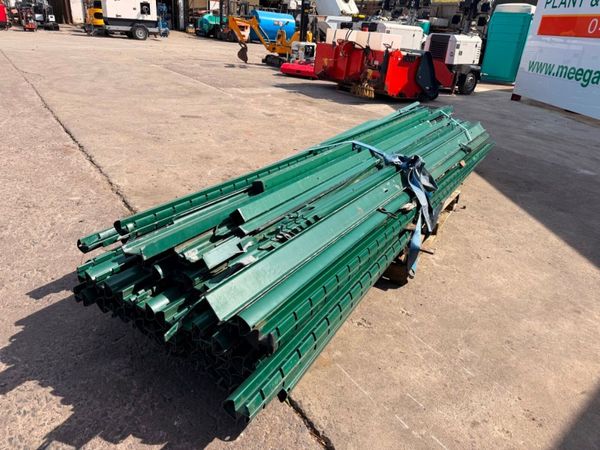job lot of heavy duty fencing .....522 393837436
