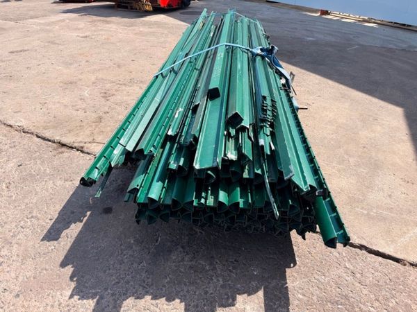 job lot of heavy duty fencing .....522 393837437