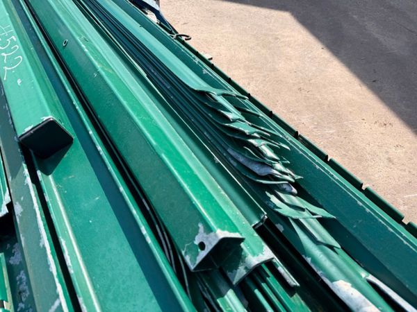 job lot of heavy duty fencing .....522 393837439