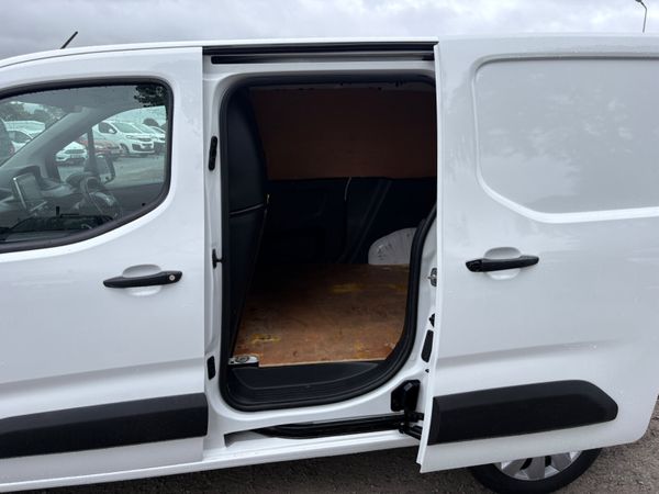 Peugeot Partner 393838054