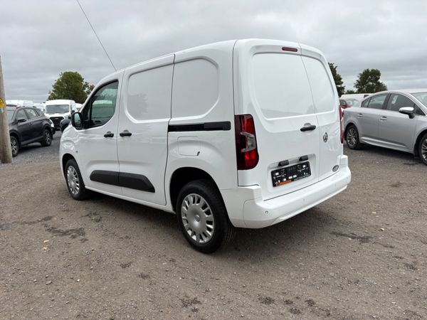 Vauxhall Combo 393839563