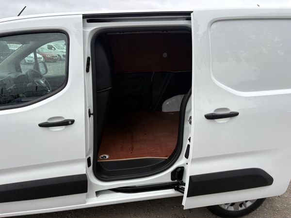 Vauxhall Combo 393839824