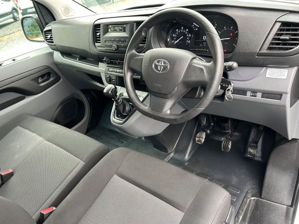 2022 TOYOTA PROACE 1.5D 9 SEATS 393957136