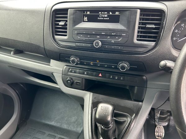 2022 TOYOTA PROACE 1.5D 9 SEATS 393957137
