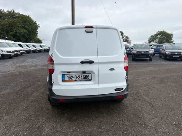 Ford Transit Courier 393967281