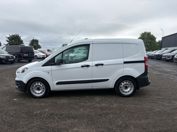 Ford Transit Courier 393967292