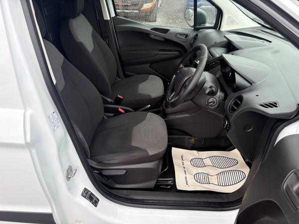 Ford Transit Courier 393967301