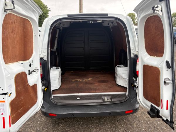 Ford Transit Courier 393967305