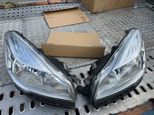 2015 Ford Kuga Headlights 393902273