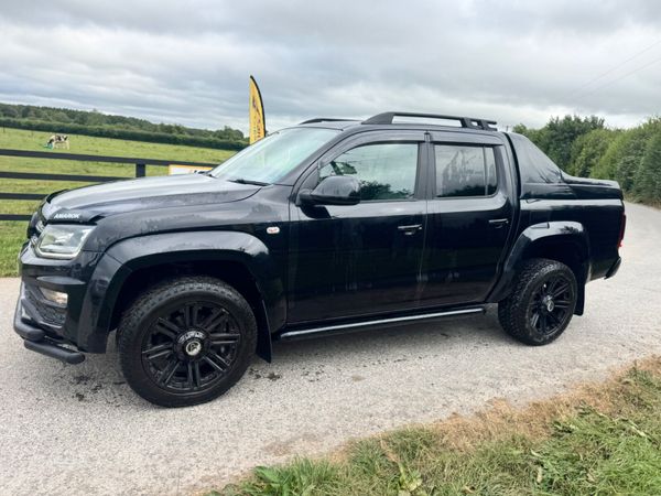 172 Volkswagen Amarok Black Ed*****Mint 394046880