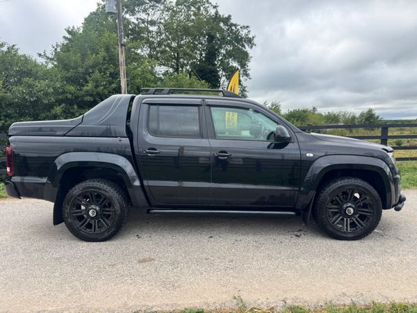172 Volkswagen Amarok Black Ed*****Mint 394046883