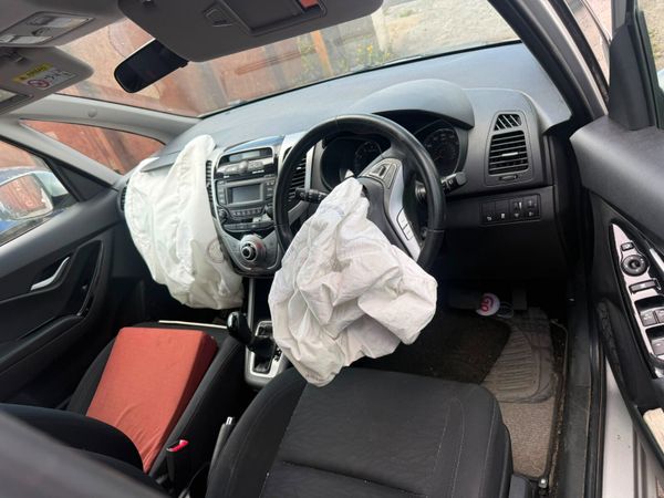 2017 Hyundai ix20 1.6p AUTO For Breaking! 394096955