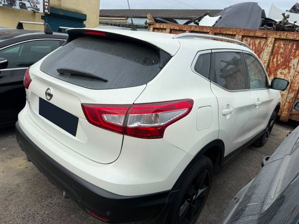 2016 Nissan Qashqai 1.2 Petrol For Breaking! 394117958