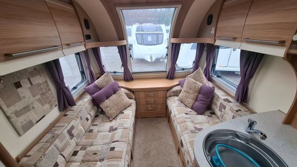 Bailey Unicorn Vigo Caravan Island Bed 394248044