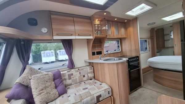 Bailey Unicorn Vigo Caravan Island Bed 394248045