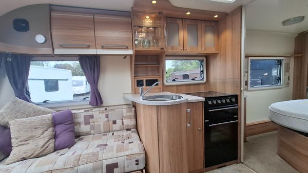 Bailey Unicorn Vigo Caravan Island Bed 394248047